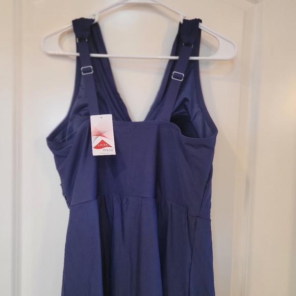 Lands' End Women's Navy Nylon/Spandex Chlorine Resistant Tummy Control Surplice - Picture 10 of 16